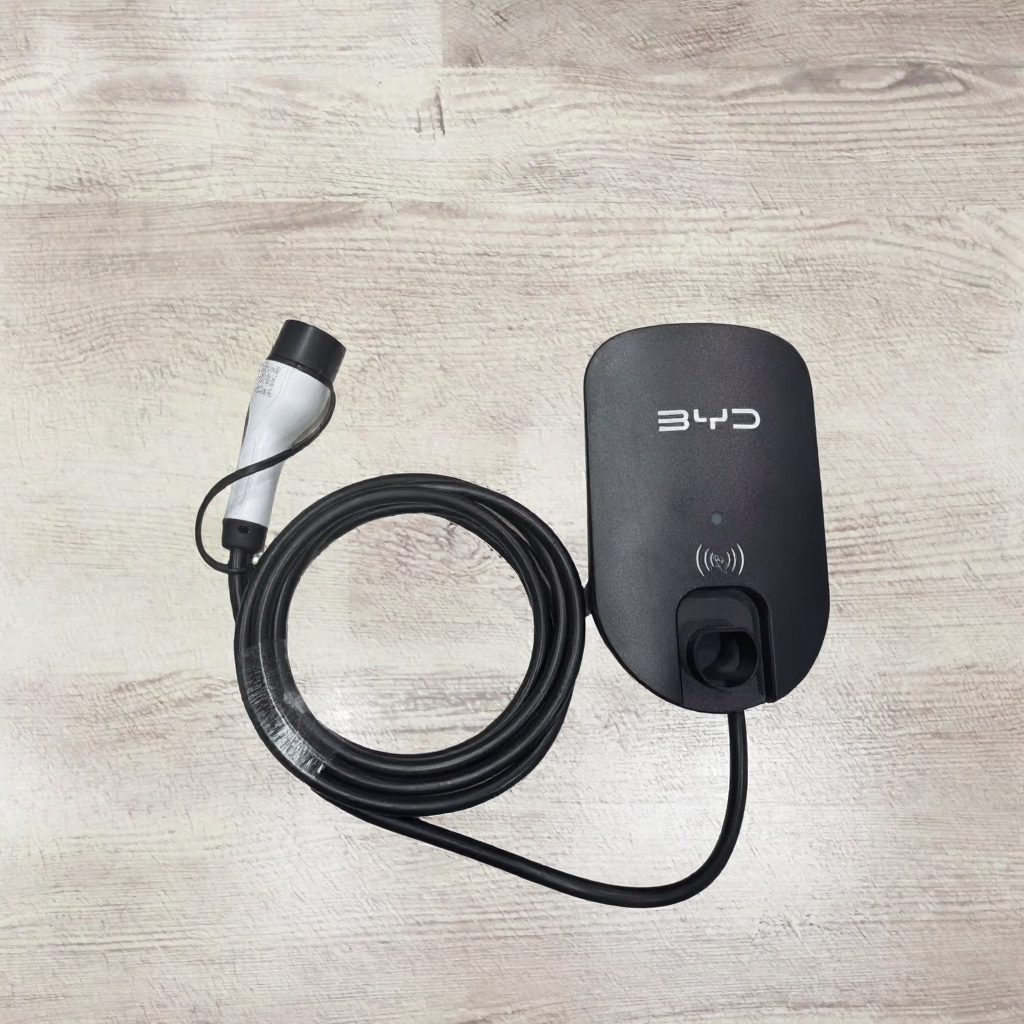 2026BYD 7KW 32A GB  Interface  - Ev Charger Wallbox recensione e prezzo
